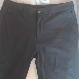 Men’s Lululemon Commission Pant Slim size 33 34L